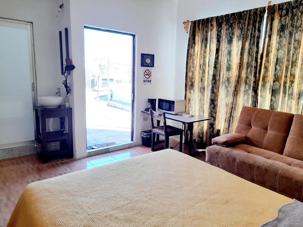 Suite Amplia Privada A 8 Min Del Centro Аґуаскальєнтес Екстер'єр фото